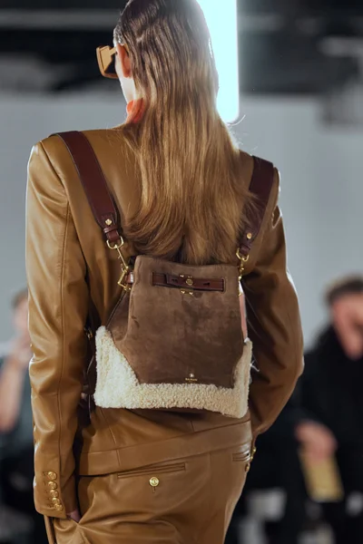 Look 51